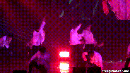 Hoshi (SEVENTEEN) ngã quỵ tại concert vì gặp phải chấn thương vai