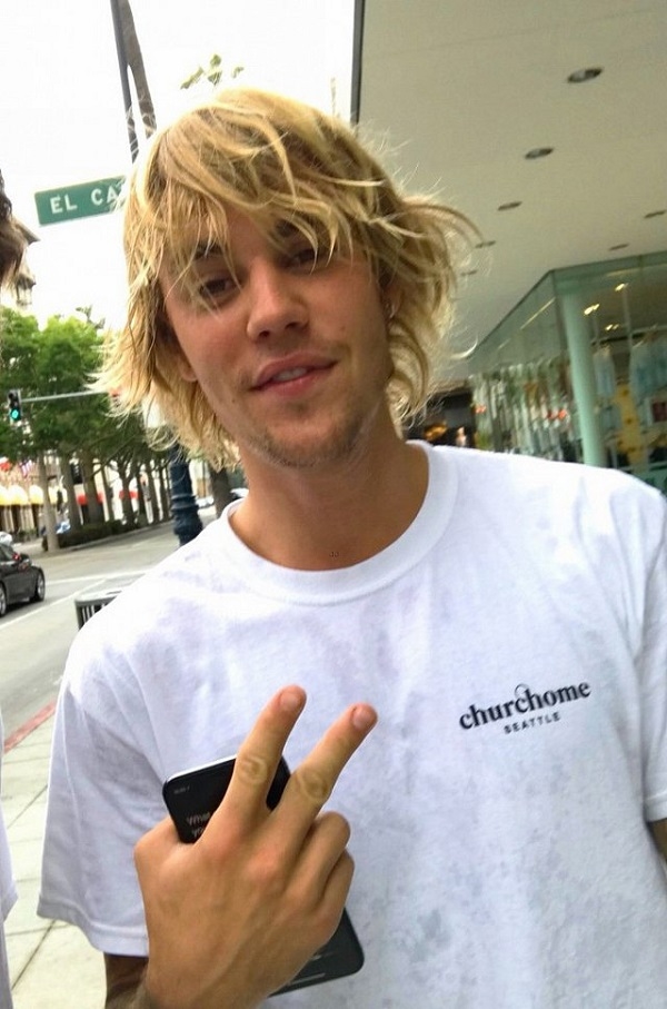 Justin Bieber bất ngờ cạo đầu khiến các fan vô cùng ngỡ ngàng