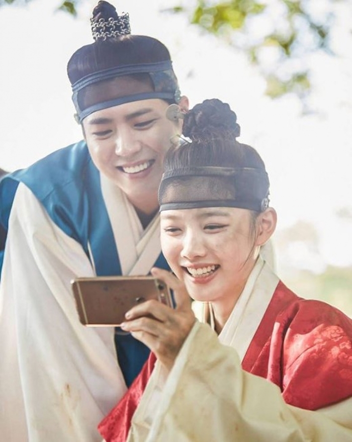 Kim Yoo Jung và Kim So Hyun: Ai là người được các mỹ nam “để mắt” đến