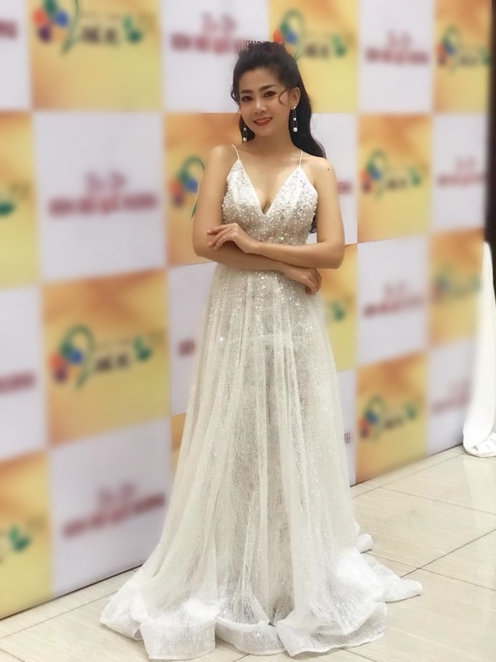 Mai Phương rạng rỡ tái xuất sau 2 tháng điều trị ung thư