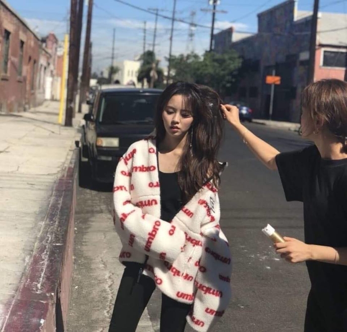 Mê mẩn trước nhan sắc đời thực của ngôi sao nhí một thời Kim So Hyun!