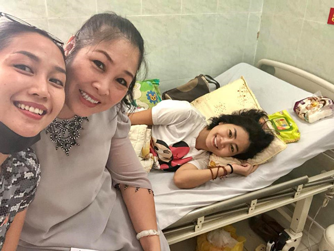 Khi sao Viet tiet lo bi mat cua dong nghiep: Nguoi duoc cam thong, nguoi bi gan mac kem duyen