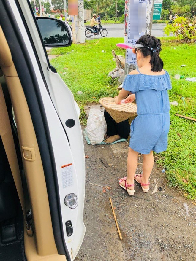 Ngắm loạt ảnh đáng yêu của các cô bé nhà sao Việt