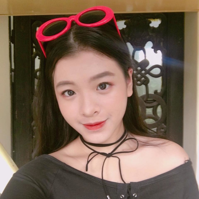 Ngỡ ngàng với nhan sắc ngày càng xinh của con gái nhà sao Việt