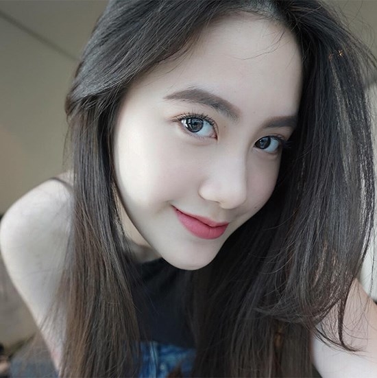Những ái nữ con nhà tỷ phú xinh đẹp, nóng bỏng nhưng lại biết tự lực