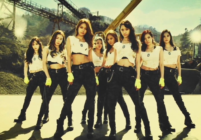 Những bản cover của Kpop làm lu mờ cả bản gốc gây choáng