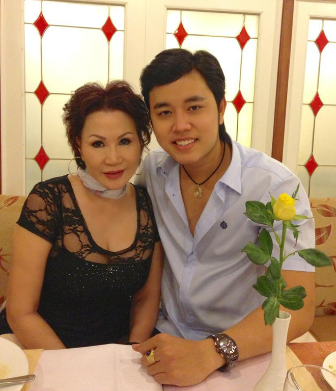 Những cặp lệch nhau chục tuổi hơn của showbiz