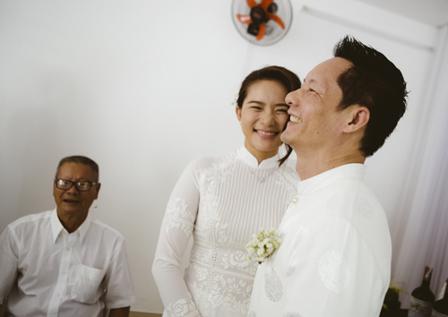 Những người đẹp Việt gây bất ngờ khi theo chồng hơn chục tuổi