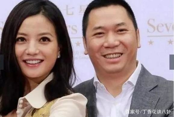 Những scandal vấy bẩn tên tuổi nữ diễn viên Triệu Vy