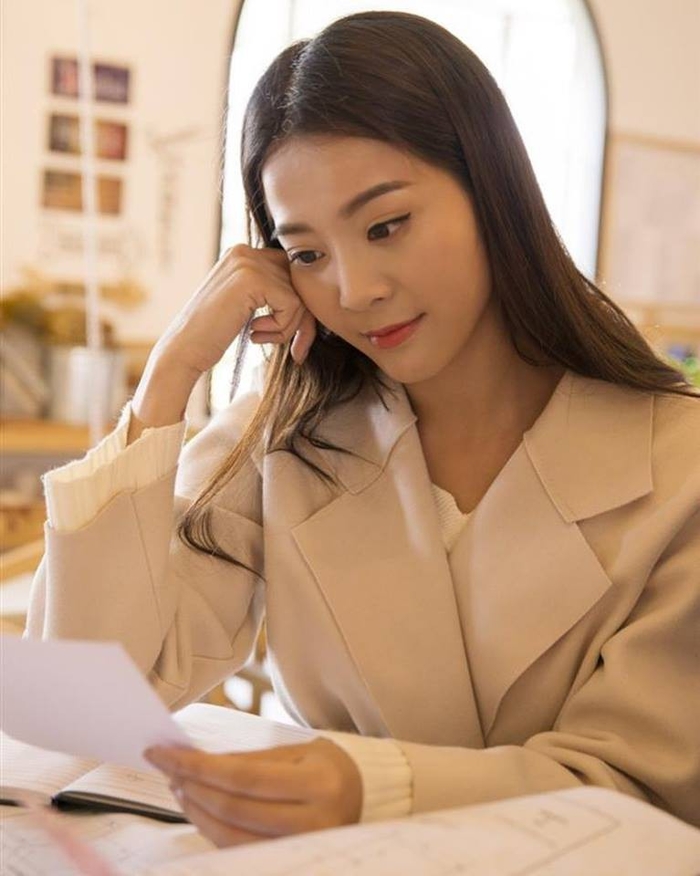 Đọ nhan sắc của các nữ chính trong MV hot 2018