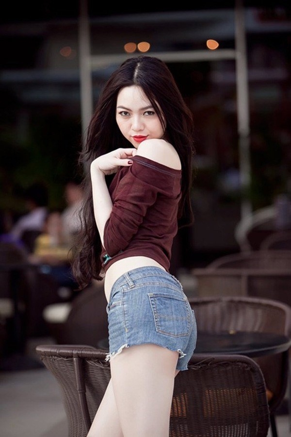 Nữ hoàng sắc đẹp Việt: một danh hiệu nhưng nhiều số phận