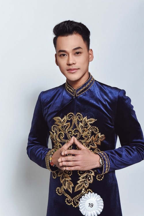 Quá khứ của 3 sao Việt bị chỉ trích vì “PR bẩn”
