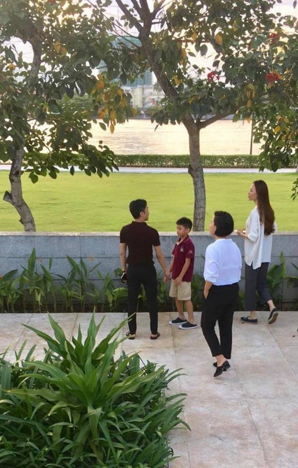 Rò rỉ ảnh Cường Đô La, Đàm Thu Trang xem nhà mới chuẩn bị cho tổ ấm