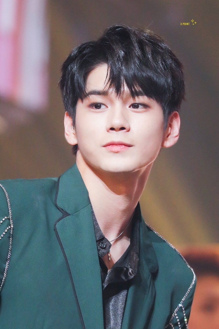 Sao Kpop và câu chuyện nhận tháng lương đầu tiên trong sự nghiệp