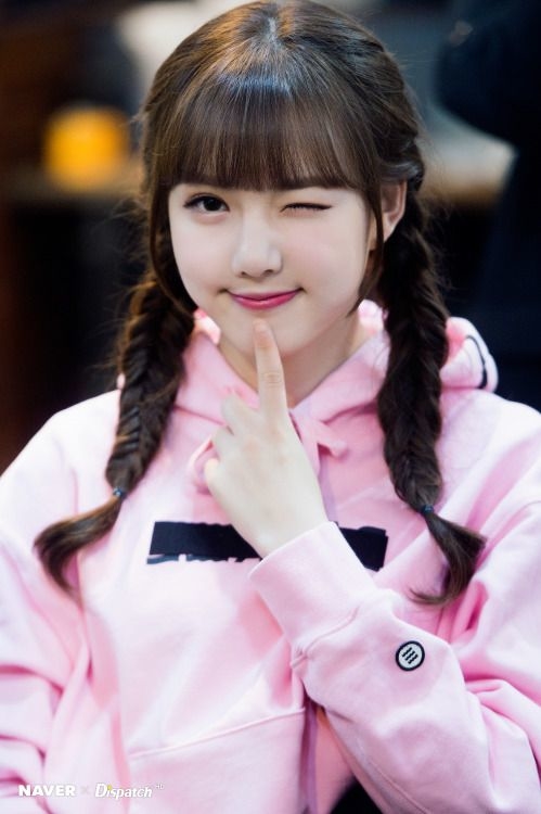Sao Kpop và câu chuyện nhận tháng lương đầu tiên trong sự nghiệp