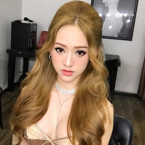 Sao Việt F5 hình ảnh với tóc sáng màu: Người đẹp lên trông thấy