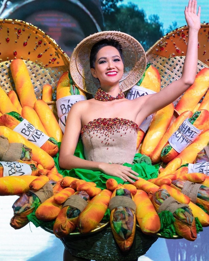 Sao Việt tuần qua: Đông Nhi, Hà Anh Tuấn, Thanh Tú...