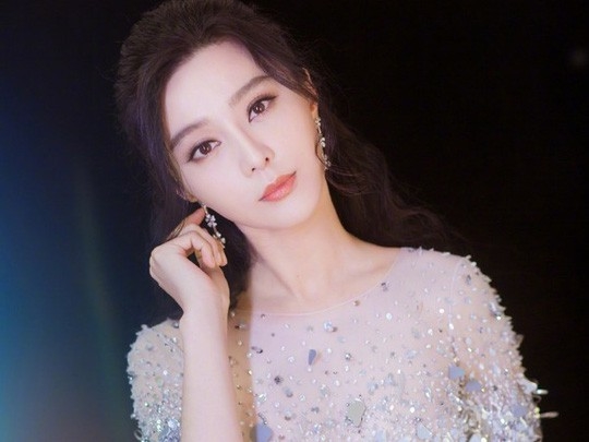 Sau tất cả, cuối cùng Phạm Băng Băng đã bắt đầu quay trở lại showbiz