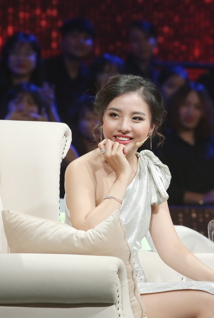 Trấn Thành tiết lộ Hari Won không phải gu phụ nữ của mình