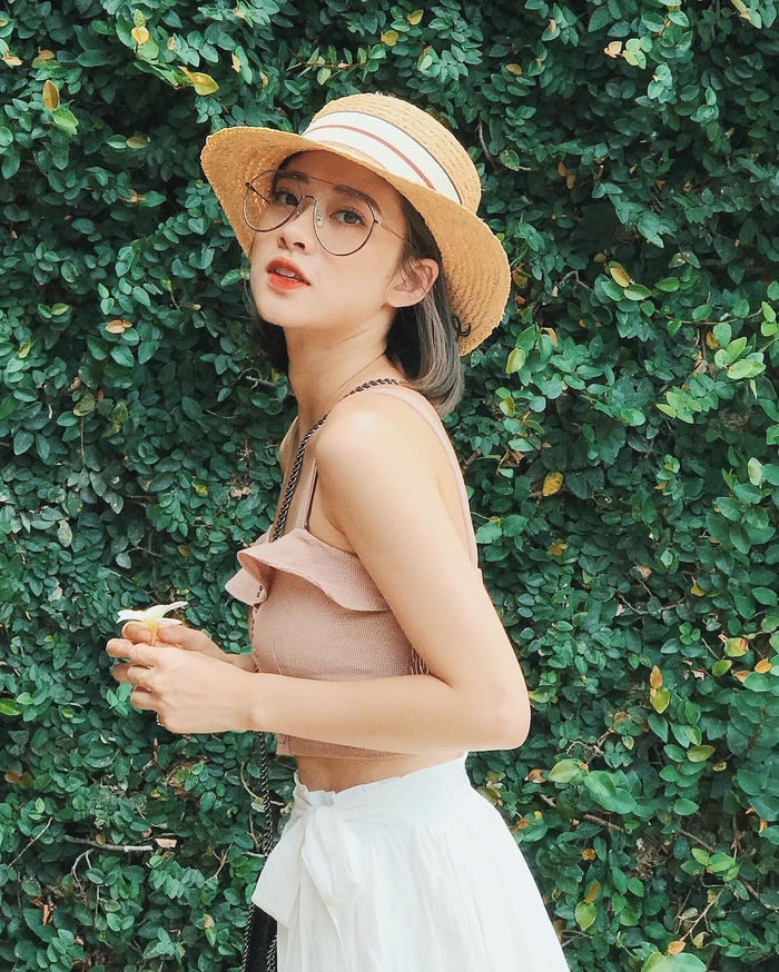 Trương Hoàng Mai Anh vội vàng sửa status vì chột dạ?
