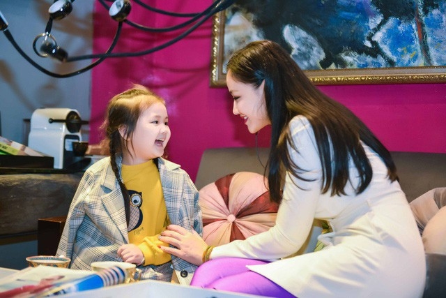 5 bà mẹ đơn thân của Vbiz: xinh đẹp, tự tin và thần thái hút hồn
