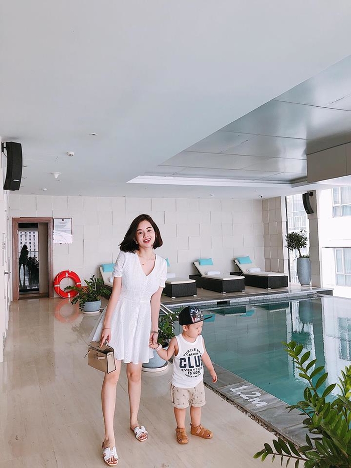 Đẳng cấp mẹ đơn thân showbiz Việt: Sống sang chảnh bất ngờ!