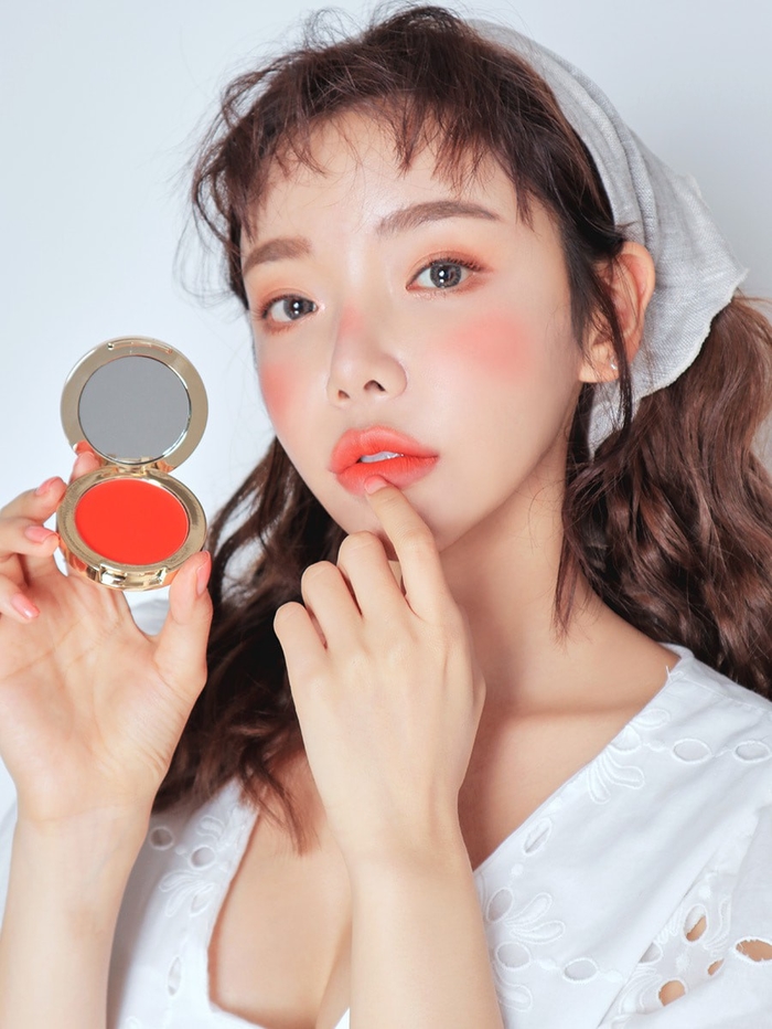Má hồng nước trái cây: Tuyệt chiêu make up xinh xắn bất ngờ