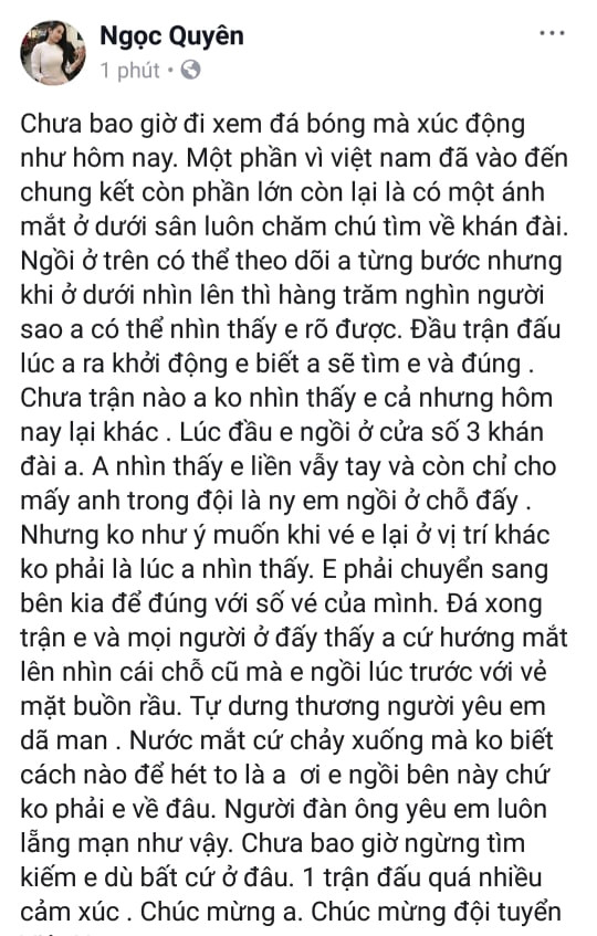 Hội bạn gái cầu thủ Việt thi nhau nổi bần bật trên khán đài