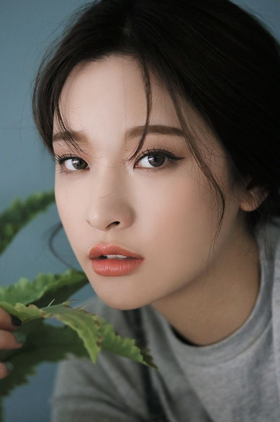 6 món mỹ phẩm chuyên gia khuyến khích dùng