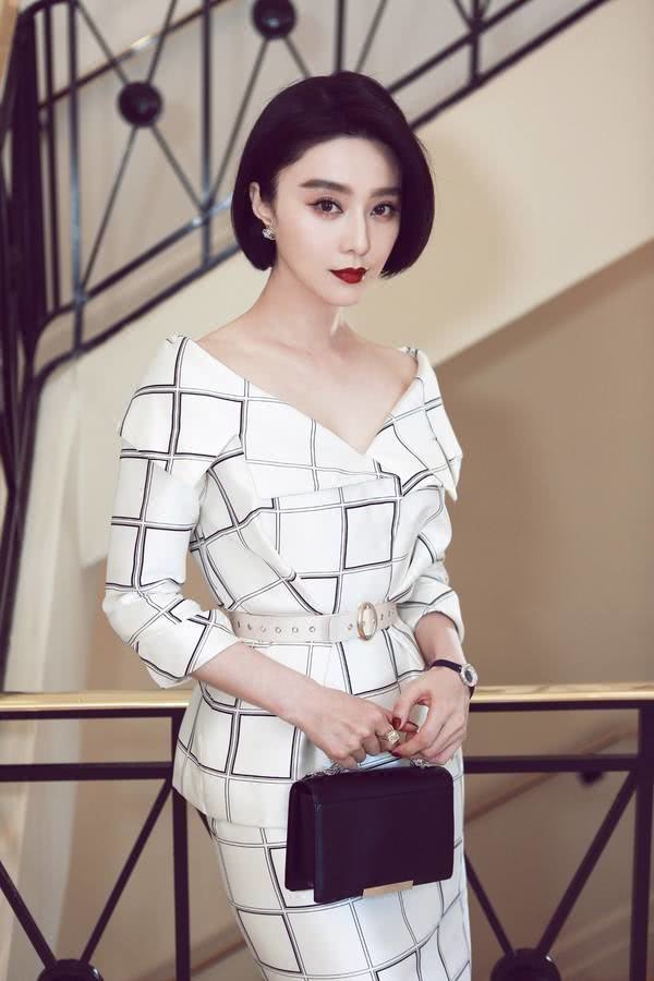 Ai rồi cũng… béo: Phạm Băng Băng khiến fan té ngửa vì ngoại hình