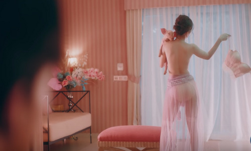 Năm 2018: Loạt MV dính phốt dung tục, phản cảm lên ngôi