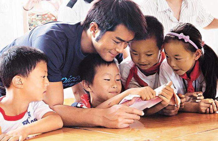 Cổ Thiên Lạc: Từ thiếu niên ăn cơm tù cho tới Thiên vương màn ảnh