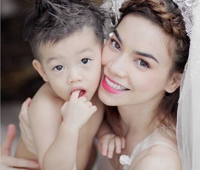 Bố mẹ lần lượt có tình mới, cuộc sống của nhóc tỳ Subeo ra sao