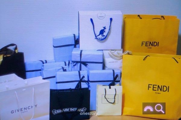 Độ chịu chơi của fan Kpop từng dành cho thần tượng họ yêu mến