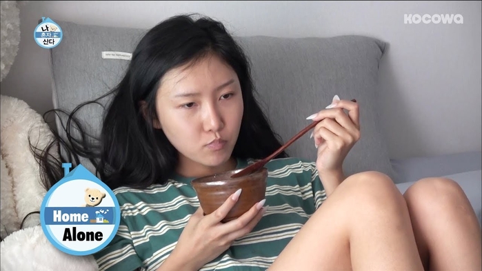 Em út MAMAMOO xuề xòa khi tham gia show thực tế