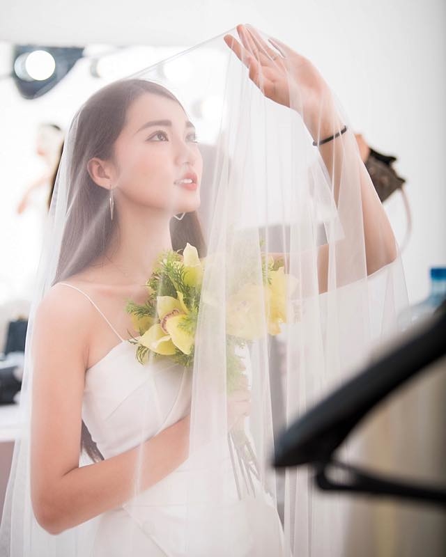 Những cô bồ xinh xắn và quyến rũ của tuyển Việt Nam