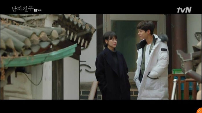 Encounter tập 4: Chồng cũ đứng hình khi thấy Song Hye Kyo bên trai đẹp