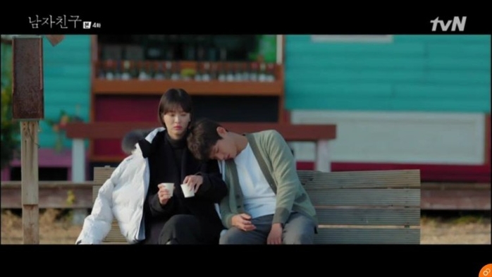 Encounter tập 4: Chồng cũ đứng hình khi thấy Song Hye Kyo bên trai đẹp