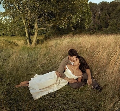 Hôn lễ thế kỷ của hoa hậu thế giới và Nick Jonas, hoàng tử Disney