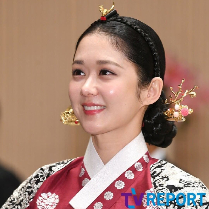 Bí quyết trẻ mãi không già của Jang Nara dù đã U40