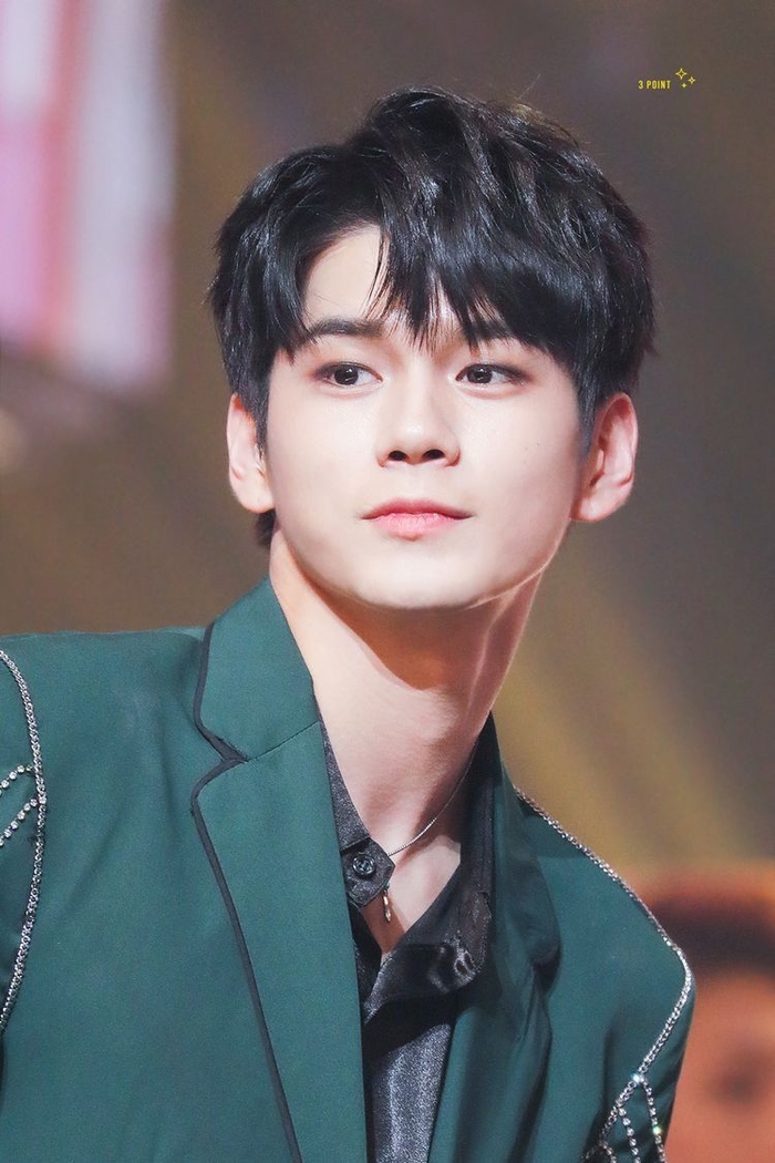 Những idol này còn được giới gay xứ Hàn yêu mến