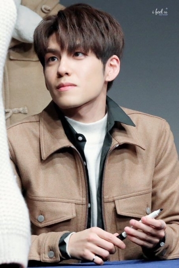Những idol này còn được giới gay xứ Hàn yêu mến