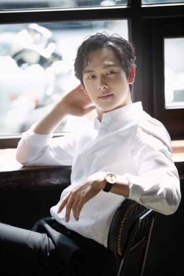 Những idol này còn được giới gay xứ Hàn yêu mến
