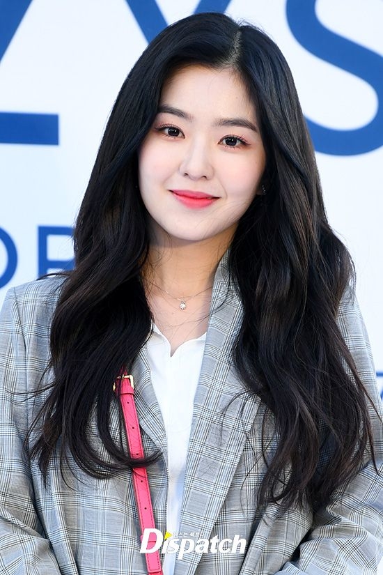 Sự thật về tình chị em thắm thiết của Irene - Jennie