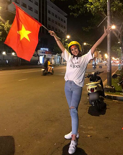 Muôn vàn cảm xúc khi mỹ nhân Việt thi Hoa hậu về nước