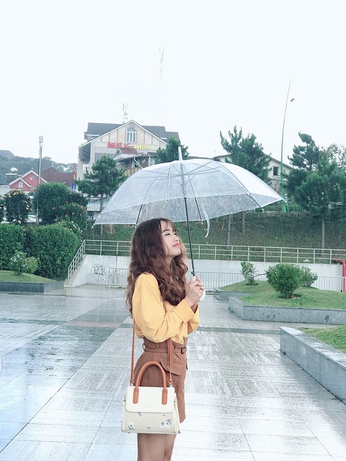 Tốn tiền triệu đi làm tóc kiểu Hàn Quốc, thiếu nữ nhận “trái đắng”