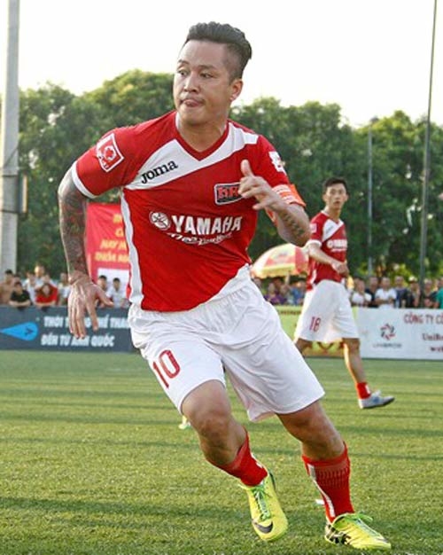 Tran Thanh, Hoai Linh va loat sao Viet nay noi gi khien fan ham mo trai bong tron vo tay ran ran