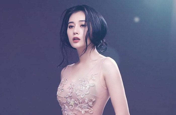 Trước khi sở hữu nhan sắc vạn người mê, gương mặt Quỳnh Búp Bê ra sao?