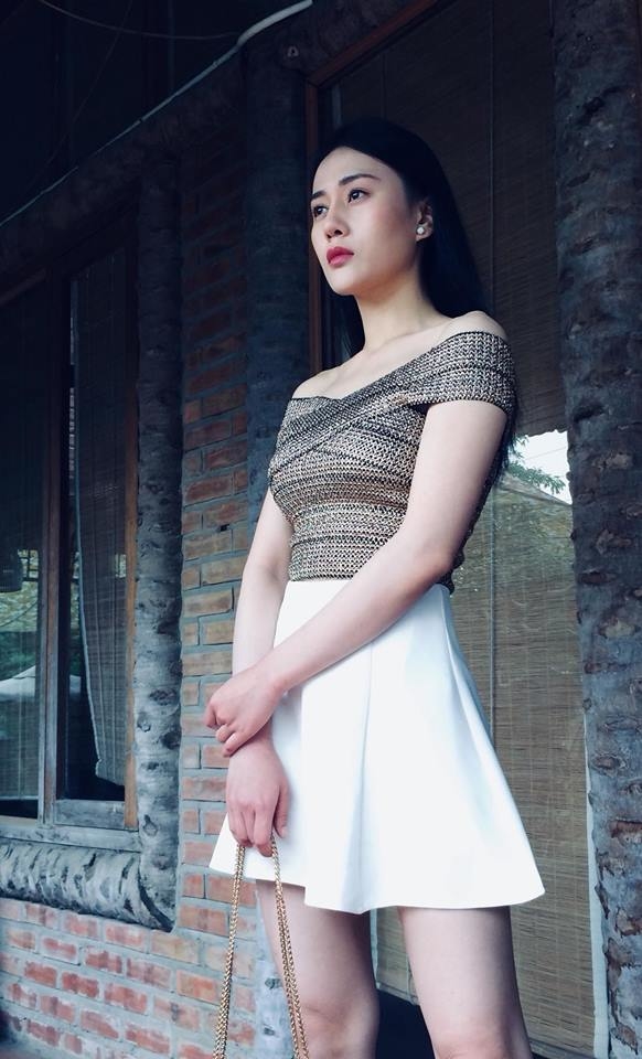 Trước khi sở hữu nhan sắc vạn người mê, gương mặt Quỳnh Búp Bê ra sao?