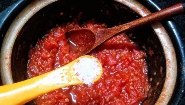 Tự làm sốt cà chua ngon hết xẩy để dùng dần chỉ với vài bước đơn giản